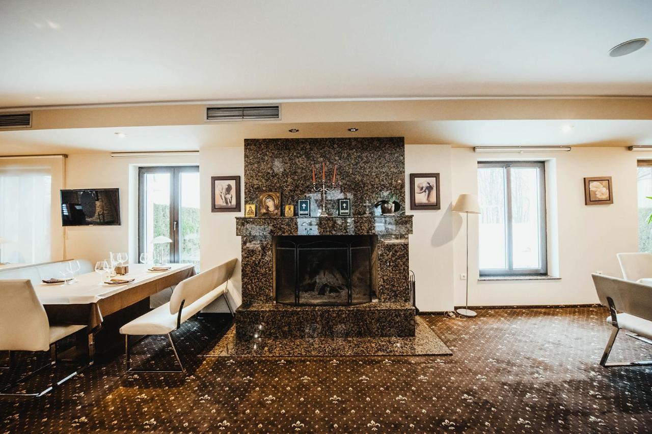 Hotel Villa Ekaterina Vakarel Ngoại thất bức ảnh